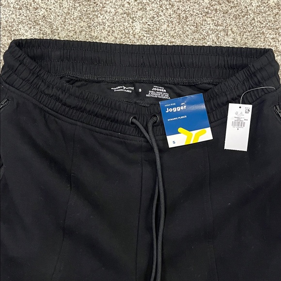 Old Navy Black Joggers - Picture 5 of 7